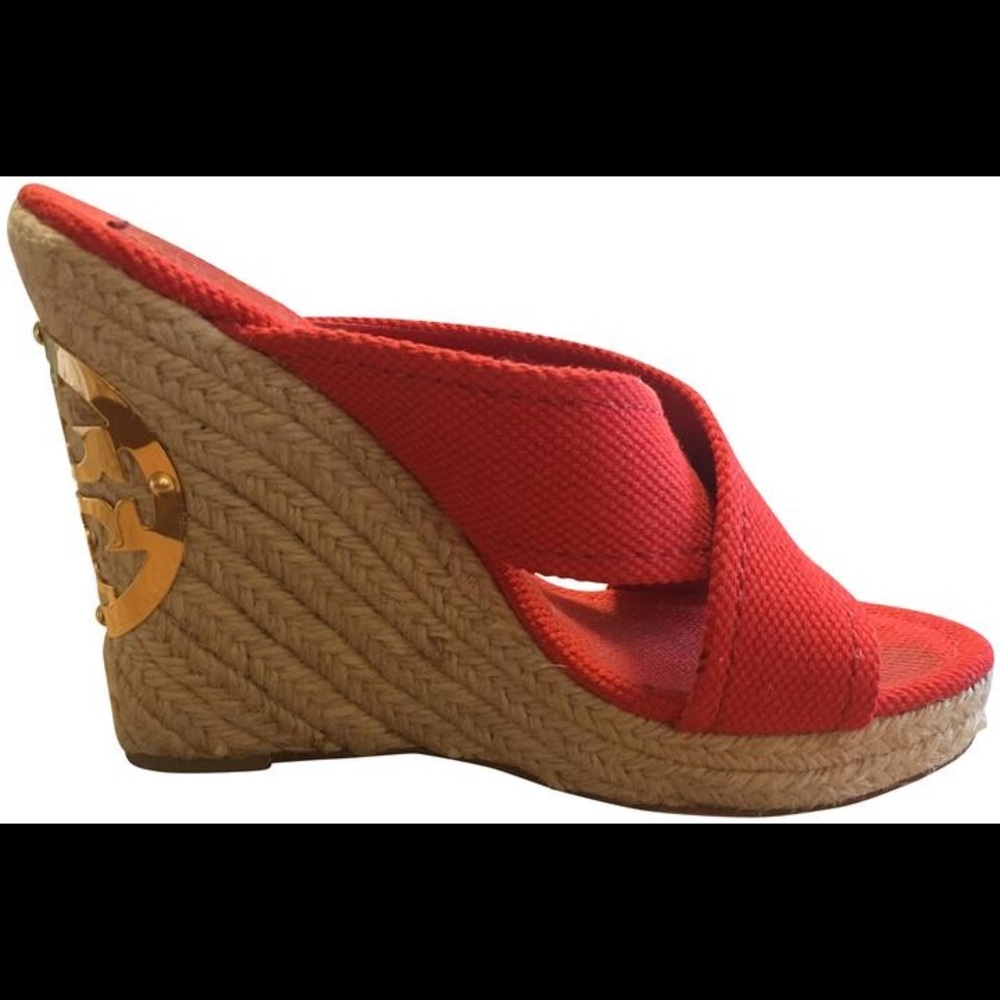 Tory Burch orange espadrille wedge 🍊